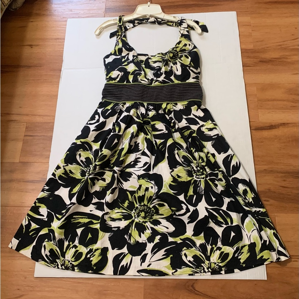 Black , White and Green -Floral Halter A-Line Sundress- Size 14 Corey P‎